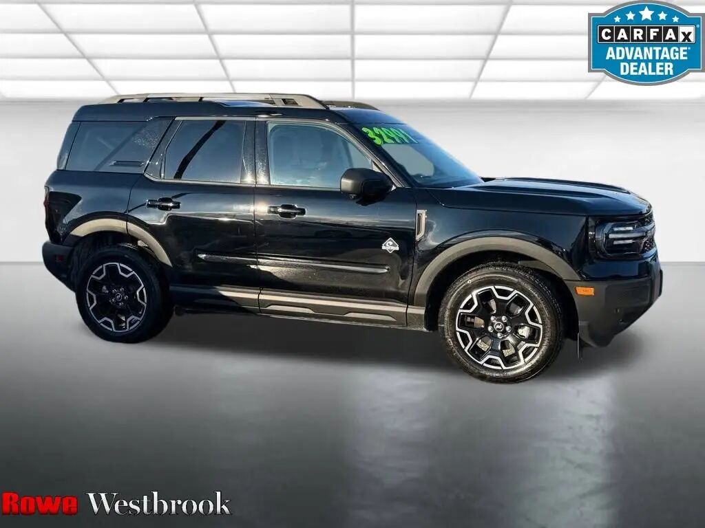 2025 Ford Bronco Sport Outer Banks — photo 1 of 40