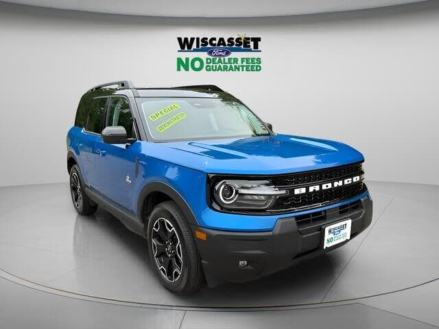 2025 Ford Bronco Sport Outer Banks — photo 1 of 1