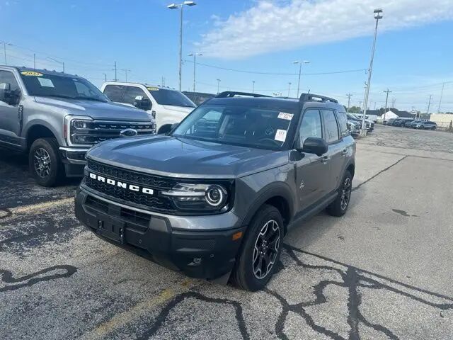 2025 Ford Bronco Sport Outer Banks — photo 1 of 7