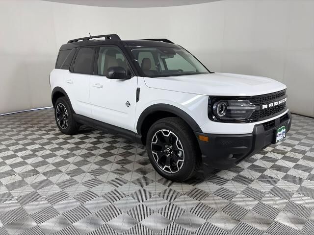 2025 Ford Bronco Sport Outer Banks — photo 1 of 39