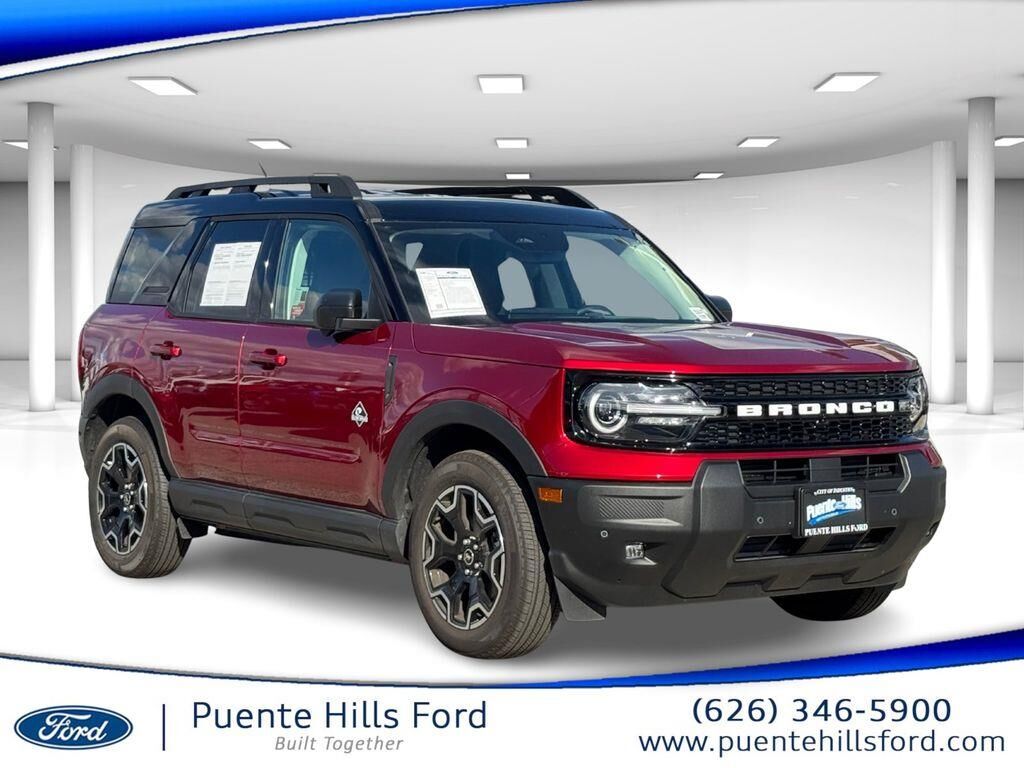 2025 Ford Bronco Sport Outer Banks — photo 1 of 1