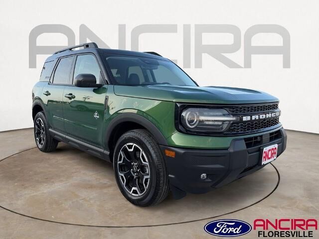 2025 Ford Bronco Sport Outer Banks — photo 1 of 26