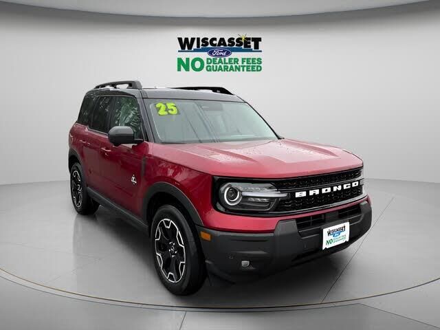 2025 Ford Bronco Sport Outer Banks — photo 1 of 2