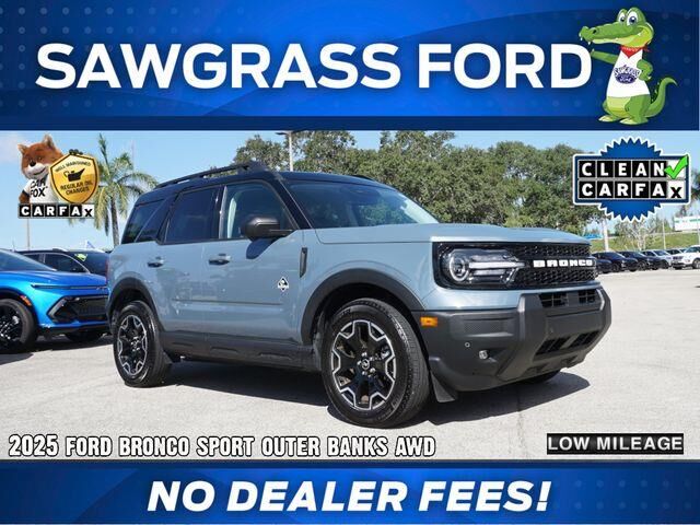 2025 Ford Bronco Sport Outer Banks — photo 1 of 26