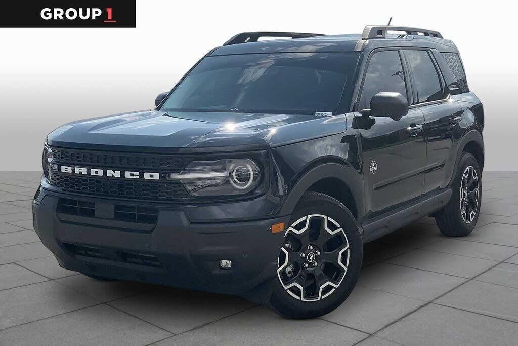 2025 Ford Bronco Sport Outer Banks — photo 1 of 13