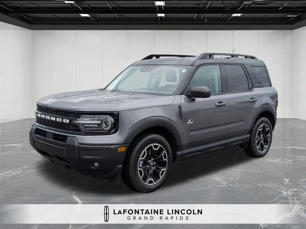 2025 Ford Bronco Sport Outer Banks — photo 1 of 21
