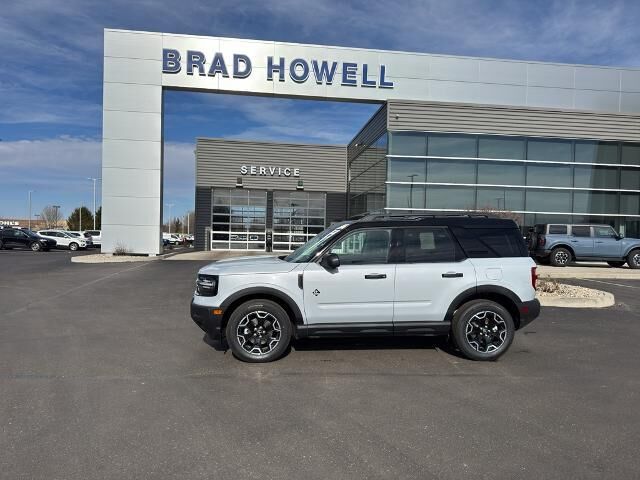 2026 Ford Bronco Sport Outer Banks — photo 1 of 11