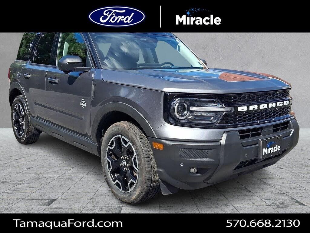 2025 Ford Bronco Sport Outer Banks — photo 1 of 1