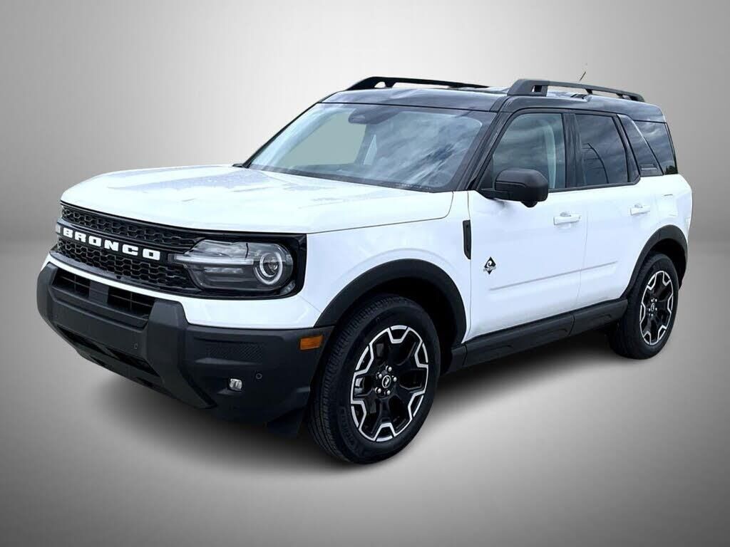 2025 Ford Bronco Sport Outer Banks — photo 1 of 1