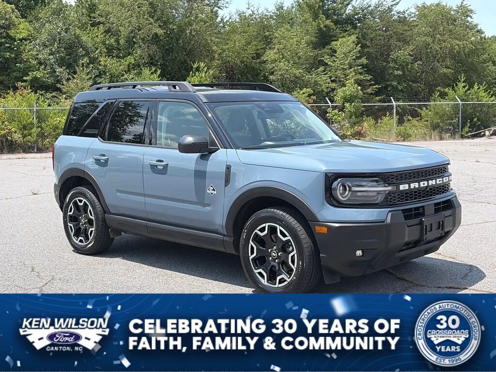 2025 Ford Bronco Sport Outer Banks — photo 1 of 26