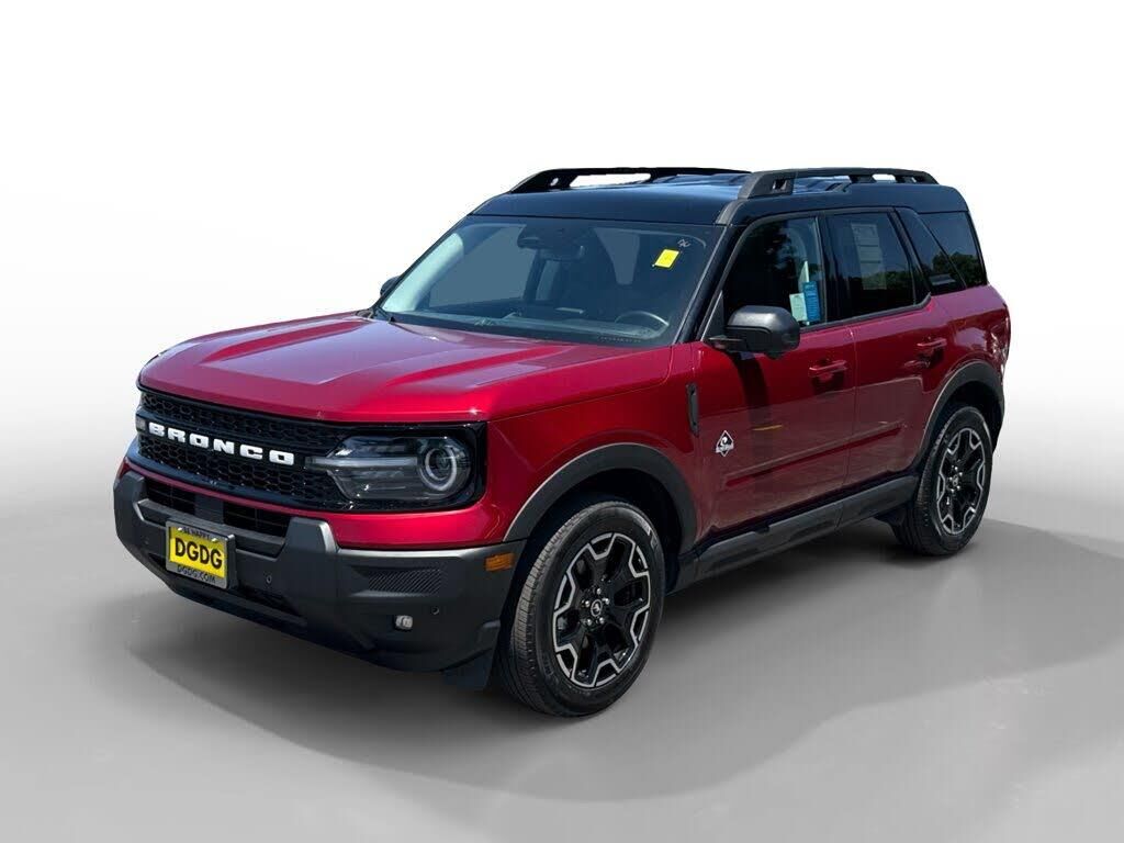 2025 Ford Bronco Sport Outer Banks — photo 1 of 1