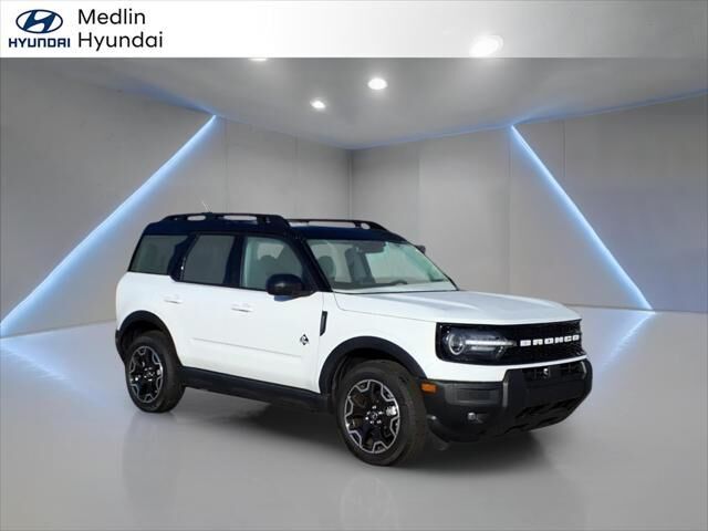 2025 Ford Bronco Sport Outer Banks — photo 1 of 14