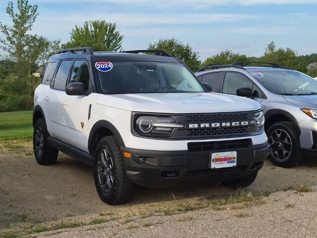 2024 Ford Bronco Sport Badlands — photo 1 of 32