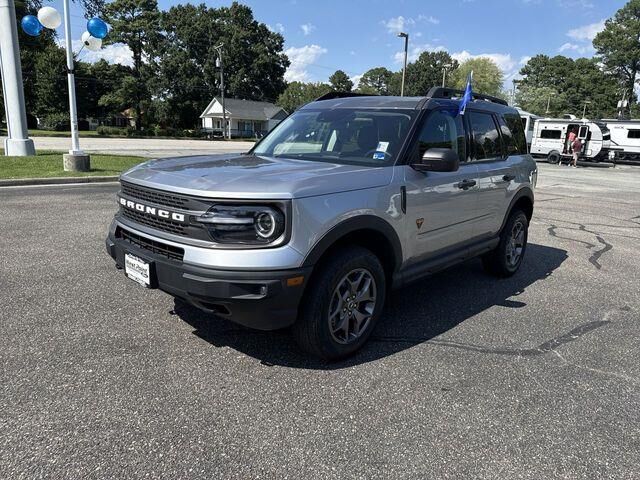 2023 Ford Bronco Sport Badlands — photo 1 of 13