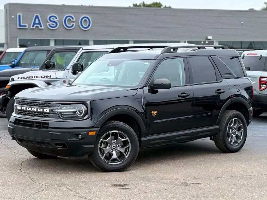 2023 Ford Bronco Sport Badlands — photo 1 of 13