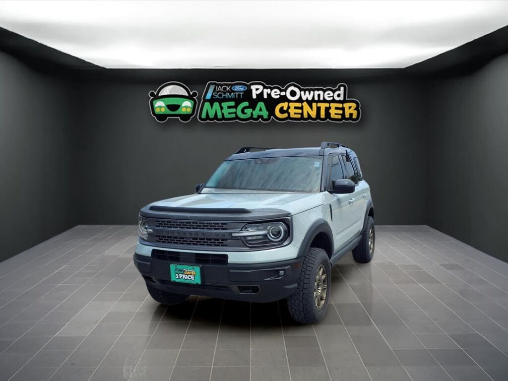 2022 Ford Bronco Sport Badlands — photo 1 of 3