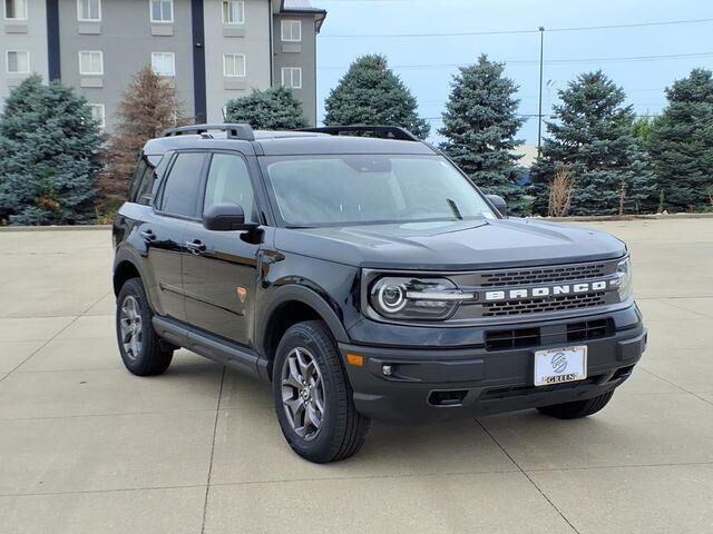 2024 Ford Bronco Sport Badlands — photo 1 of 26