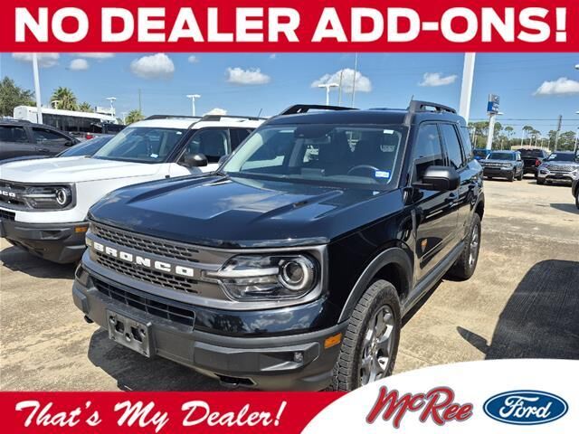 2023 Ford Bronco Sport Badlands — photo 1 of 13