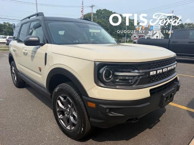 2024 Ford Bronco Sport Badlands — photo 1 of 26
