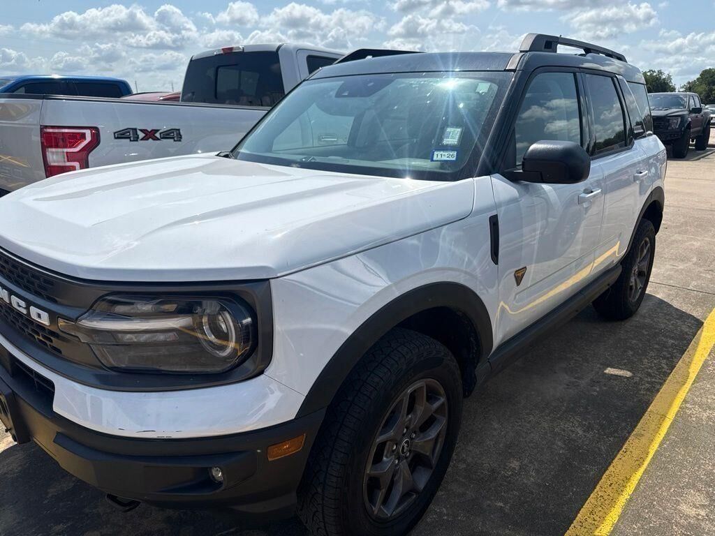 2024 Ford Bronco Sport Badlands — photo 1 of 2