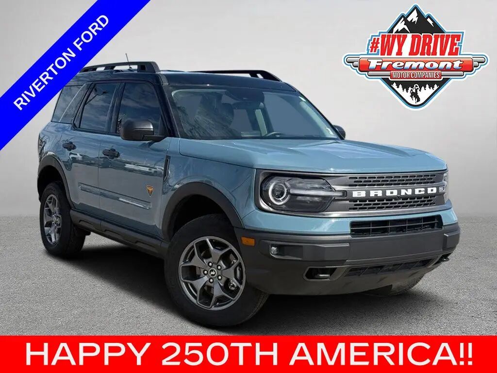 2023 Ford Bronco Sport Badlands — photo 1 of 15