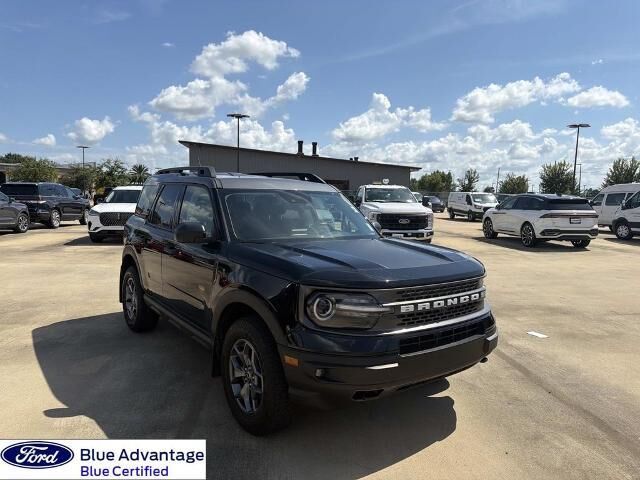 2023 Ford Bronco Sport Badlands — photo 1 of 39