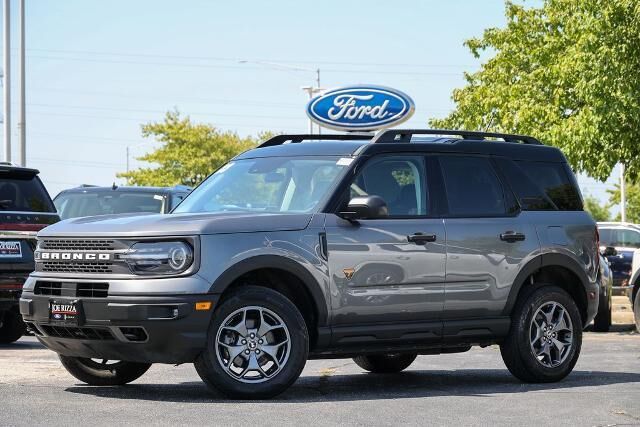 2023 Ford Bronco Sport Badlands — photo 1 of 13