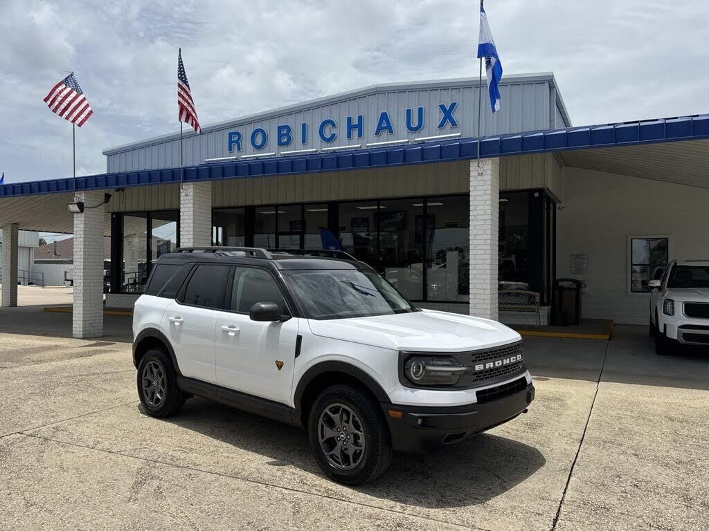 2024 Ford Bronco Sport Badlands — photo 1 of 1