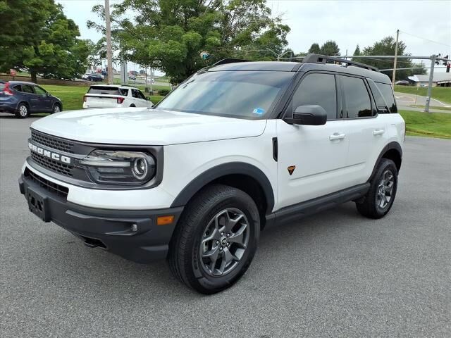 2023 Ford Bronco Sport Badlands — photo 1 of 12
