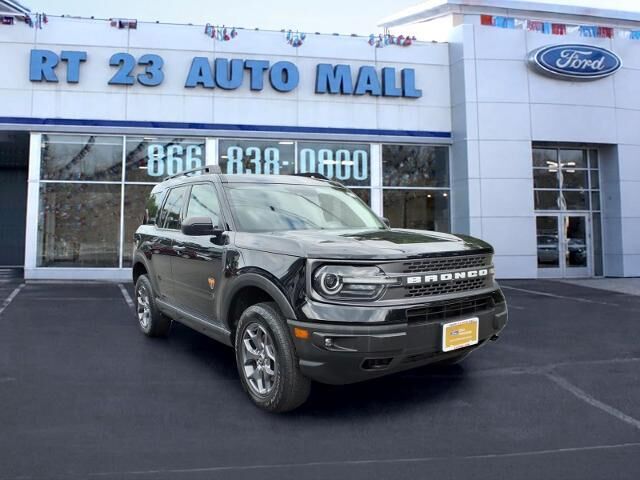 2023 Ford Bronco Sport Badlands — photo 1 of 13