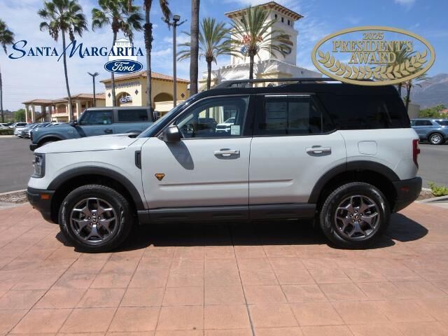 2024 Ford Bronco Sport Badlands — photo 1 of 26