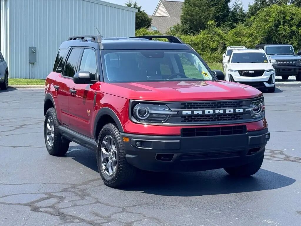 2024 Ford Bronco Sport Badlands — photo 1 of 39