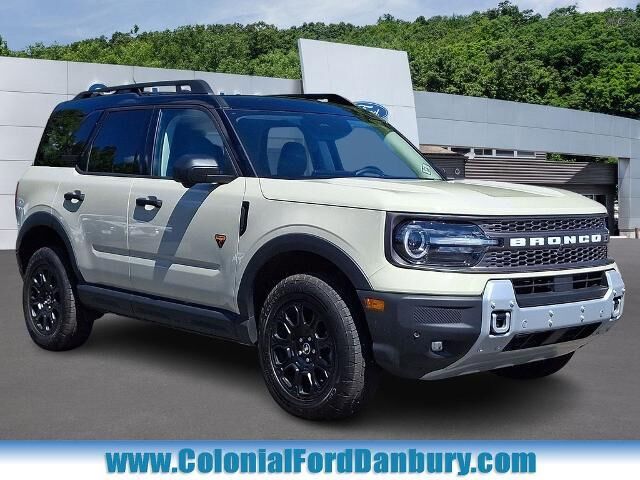 2025 Ford Bronco Sport Badlands — photo 1 of 13