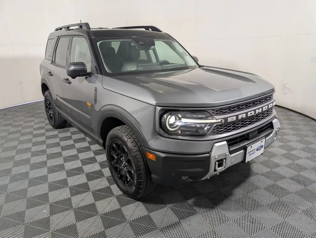 2025 Ford Bronco Sport Badlands — photo 1 of 13