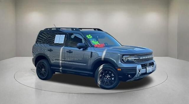 2025 Ford Bronco Sport Badlands — photo 1 of 39