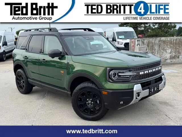 2025 Ford Bronco Sport Badlands — photo 1 of 13