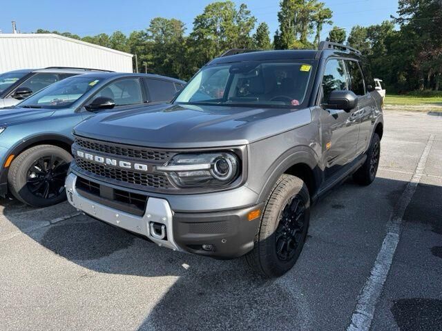 2025 Ford Bronco Sport Badlands — photo 1 of 26