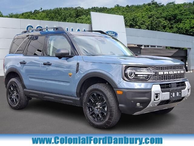 2025 Ford Bronco Sport Badlands — photo 1 of 26