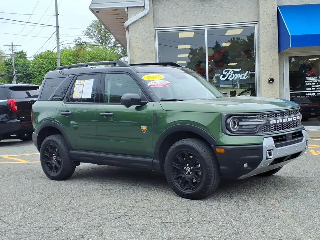 2025 Ford Bronco Sport Badlands — photo 1 of 13