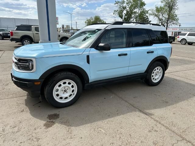 2023 Ford Bronco Sport Heritage — photo 1 of 26