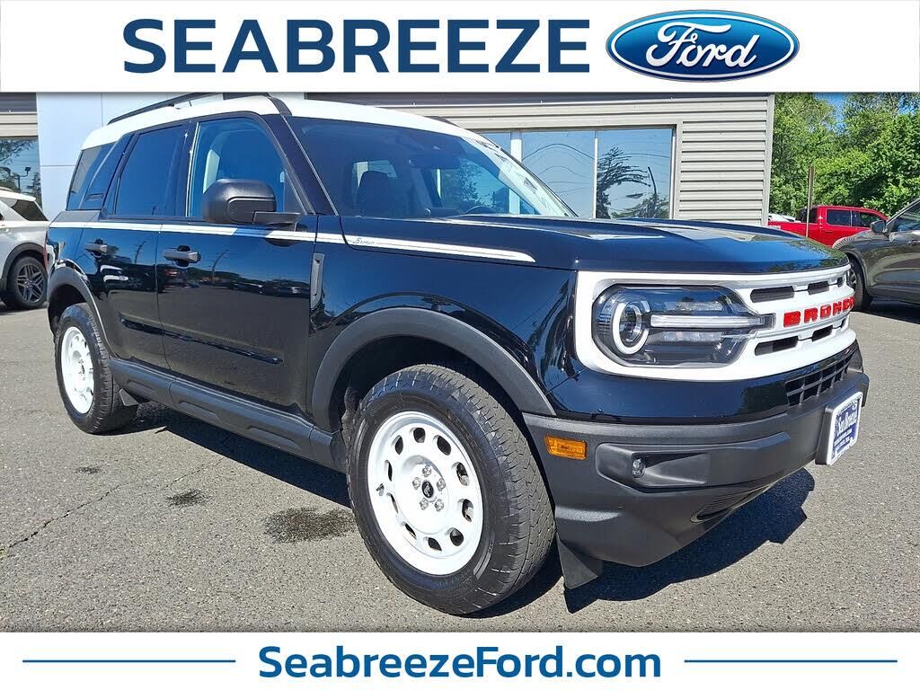 2023 Ford Bronco Sport Heritage — photo 1 of 14
