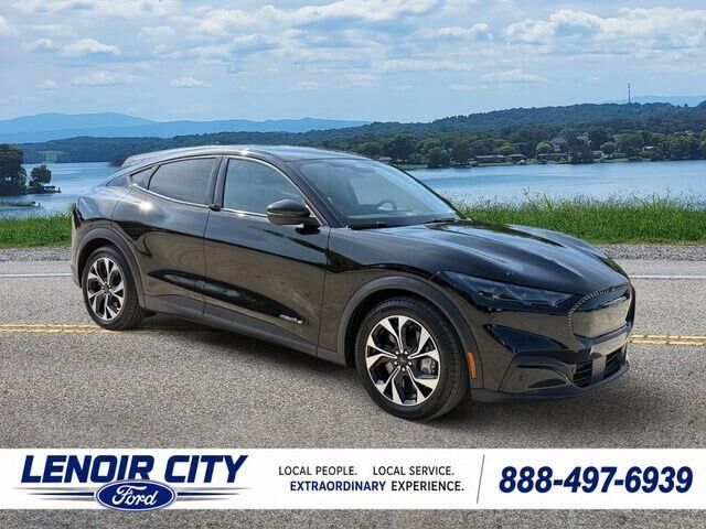 2025 Ford Mustang Mach-E Select — photo 1 of 13