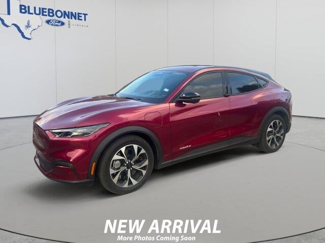 2025 Ford Mustang Mach-E Select — photo 1 of 13