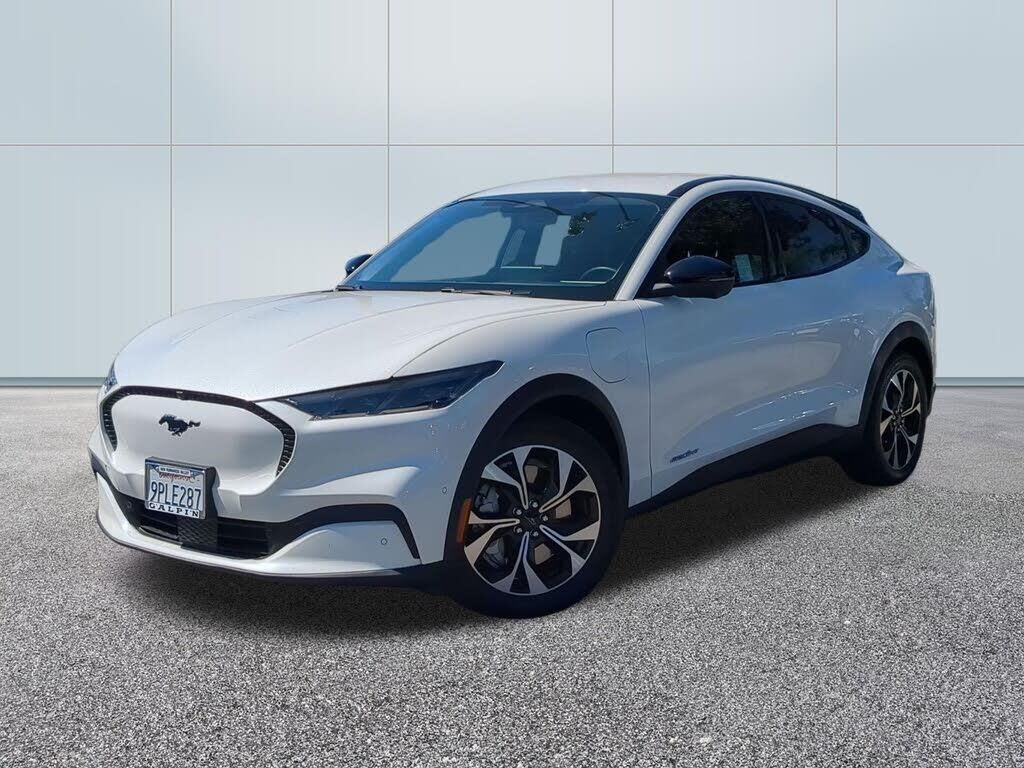 2024 Ford Mustang Mach-E Select — photo 1 of 1