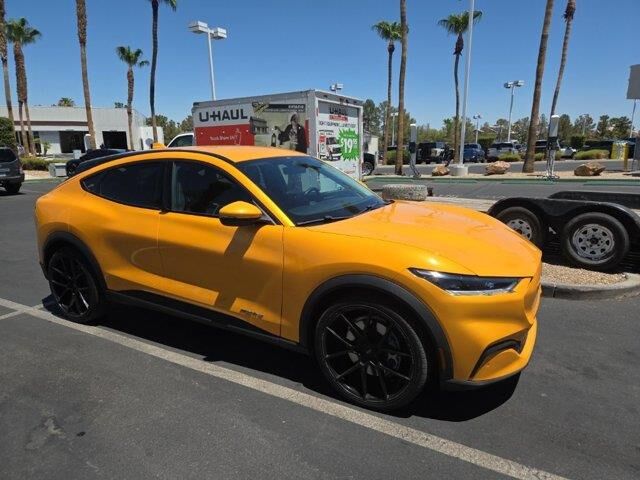 2022 Ford Mustang Mach-E Select — photo 1 of 12
