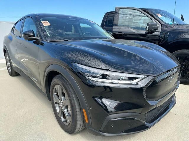 2023 Ford Mustang Mach-E Select — photo 1 of 28
