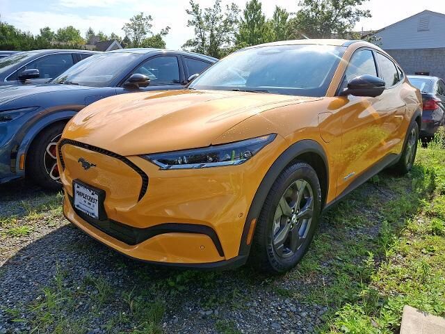 2023 Ford Mustang Mach-E Select — photo 1 of 12