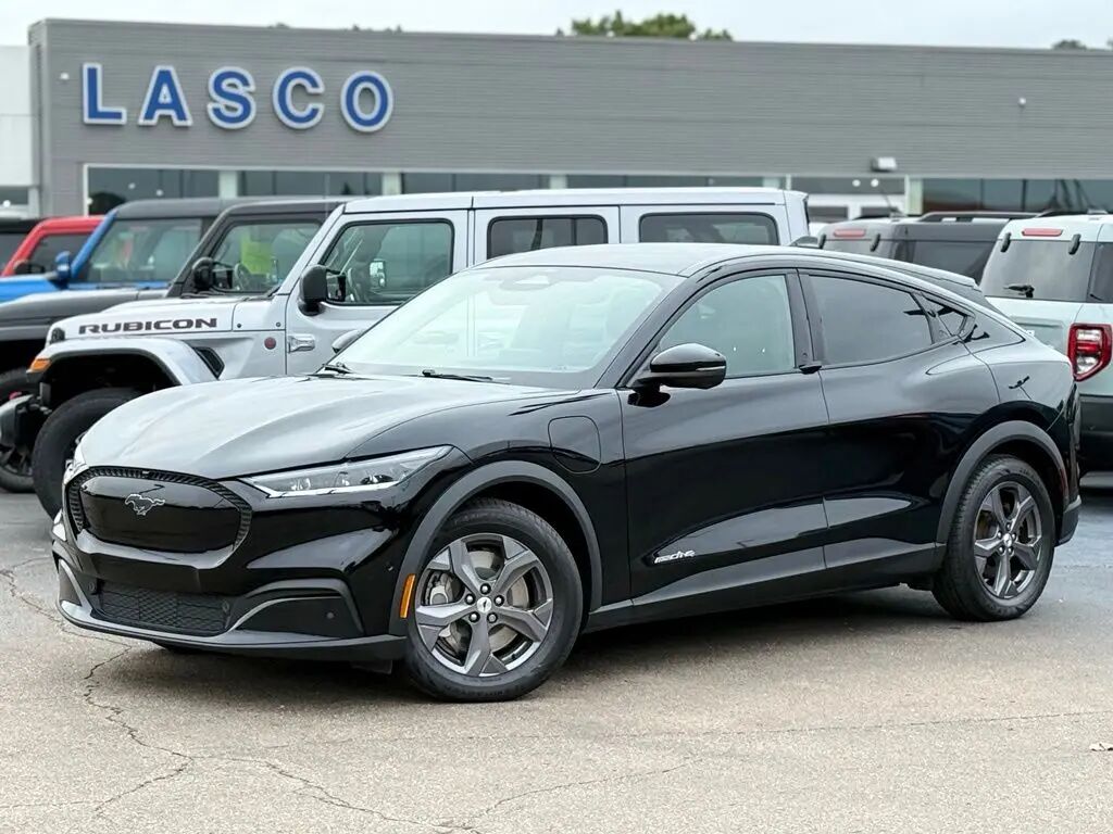 2023 Ford Mustang Mach-E Select — photo 1 of 13