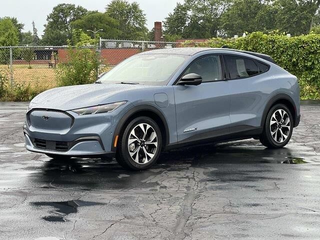 2024 Ford Mustang Mach-E Select — photo 1 of 13