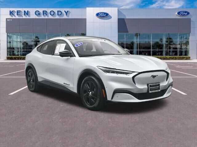 2023 Ford Mustang Mach-E California Route 1